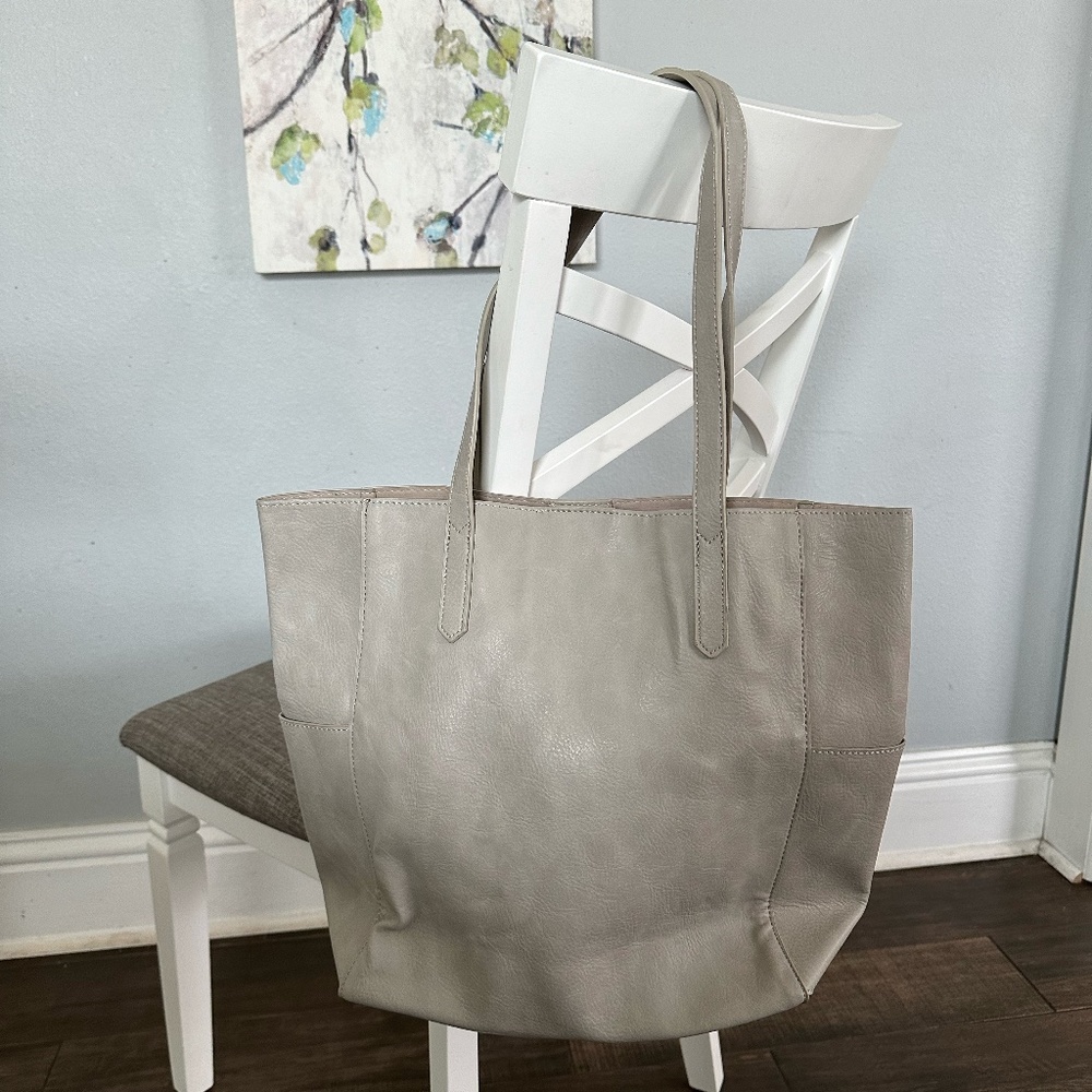 Joy Susan Grey Leather Bucket/Tote Purse - NEW without tags